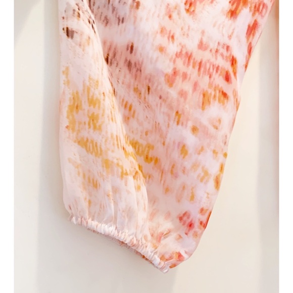 JENNIFER LOPEZ Sz L Chiffon Multi-Floral Top w/ Cutouts at Neckline - Picture 4 of 5